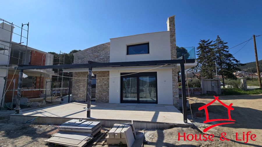 Modern exterior of Villa Vina Greece